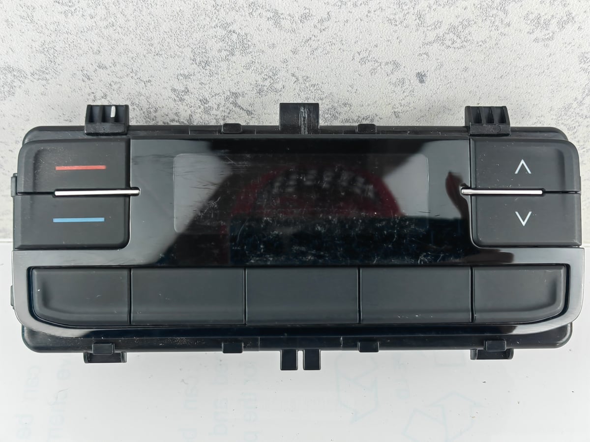 Volkswagen Multivan T6 Panel klimatyzacji 7LA907049 (1)
