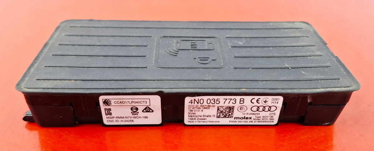 Audi e-tron Ładowarka indukcyjna 4N0035773B