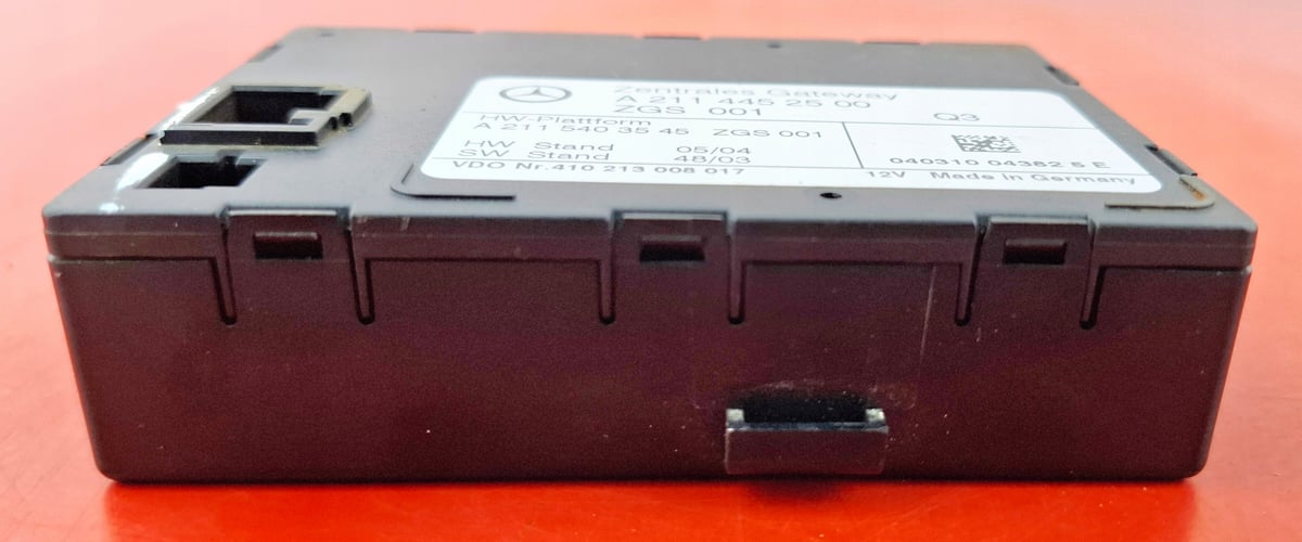 Mercedes-Benz C W203 Moduł sterownik Gateway A2114452500