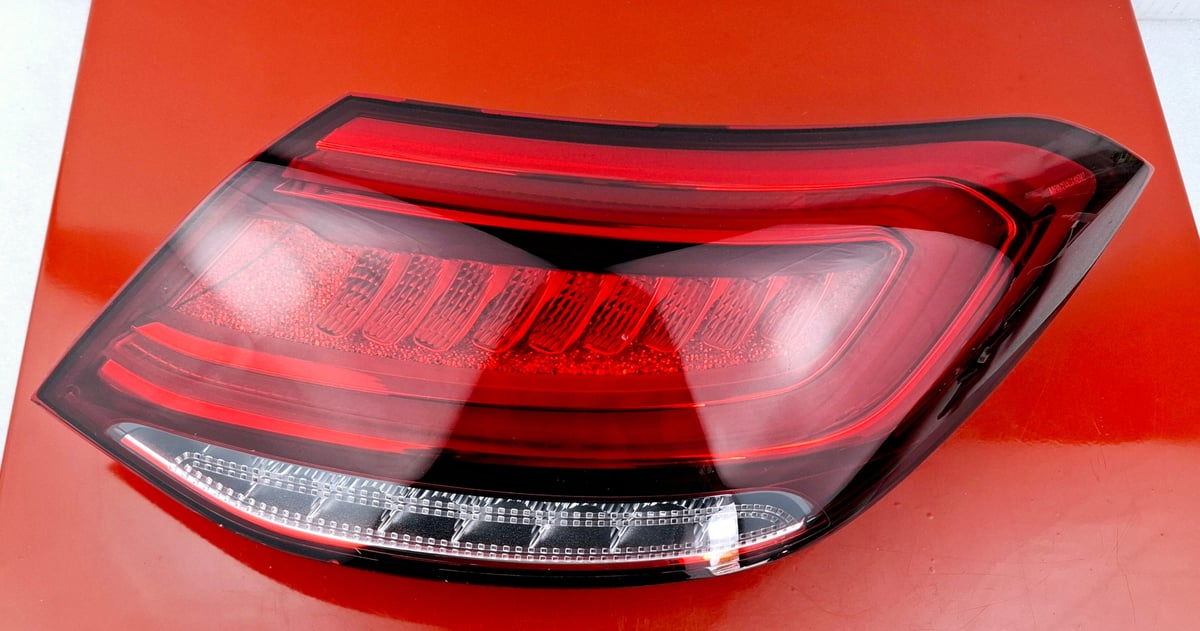 Mercedes-Benz CLS Lampa Tylna Prawa LED A2579062900