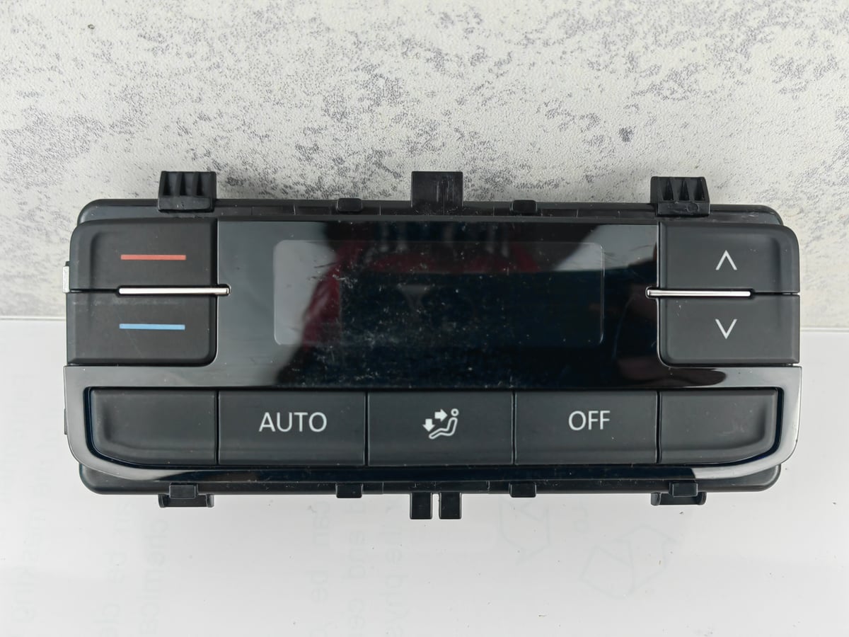 Volkswagen Multivan T6 Panel klimatyzacji 7LA907049F (2)