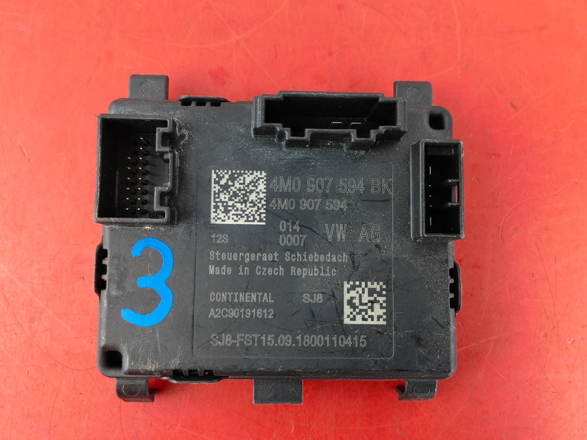 Audi A8 Sterownik cyberdachu 4M0907594BK (3)