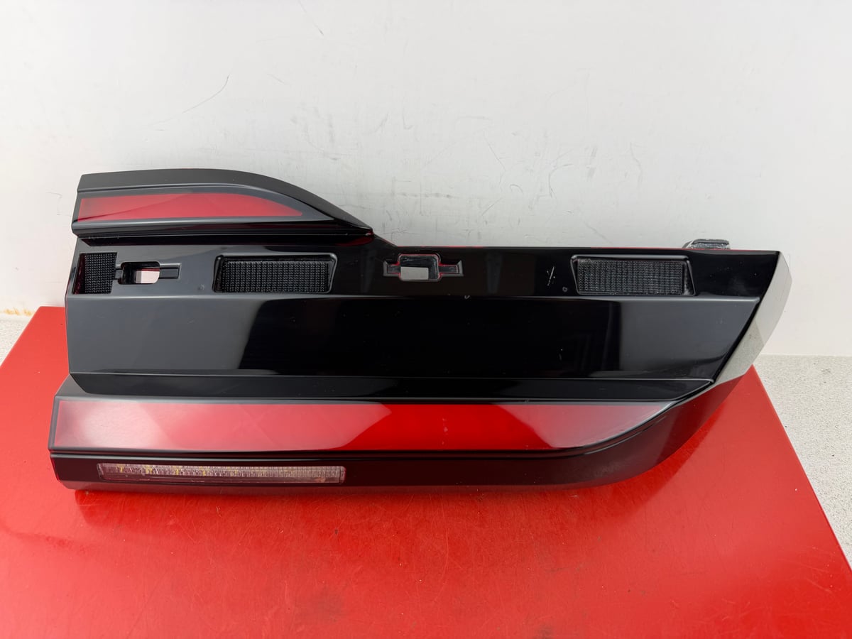 Bmw X7 G07 Lci Usa  Lampa tyna lewa 9881361