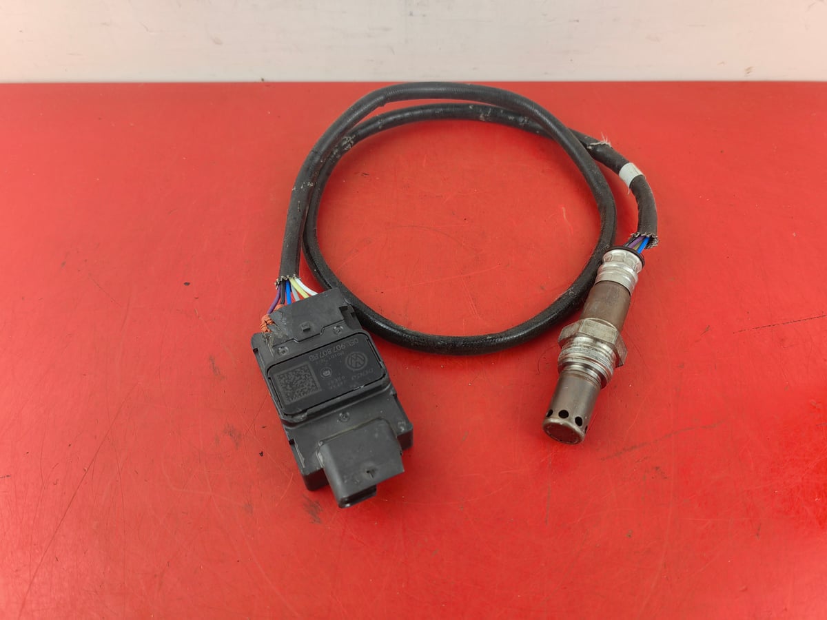 VW Volkswagen AG Sonda Lambda / Czujnik NOX 05L907807BB TM