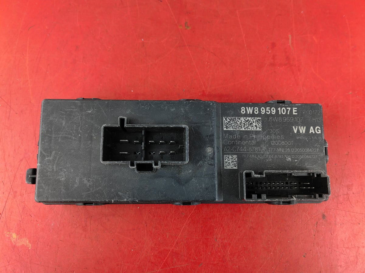 Audi A5 Modul Sterownik Bagażnika 8W8959107E