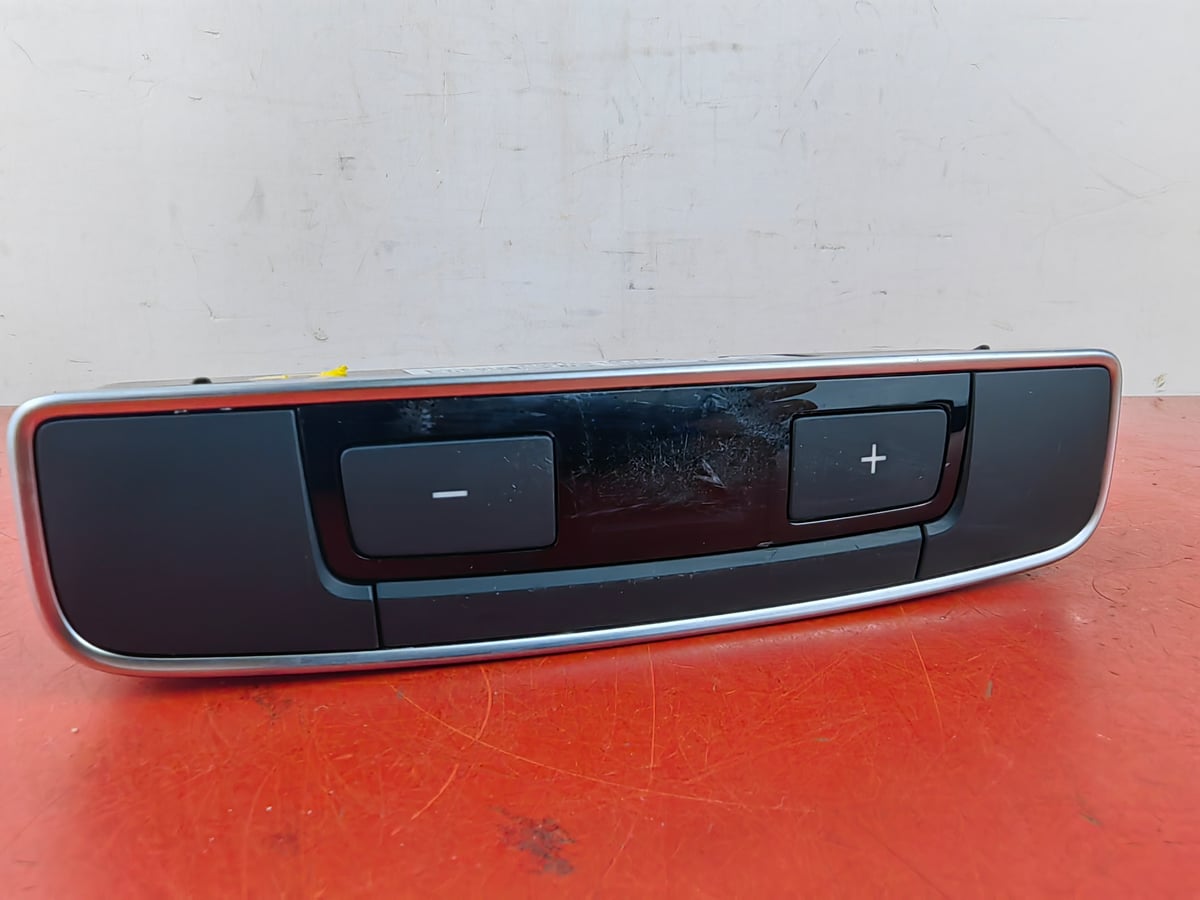 Audi A5 Panel klimatyzacji 8W0919158C (2)
