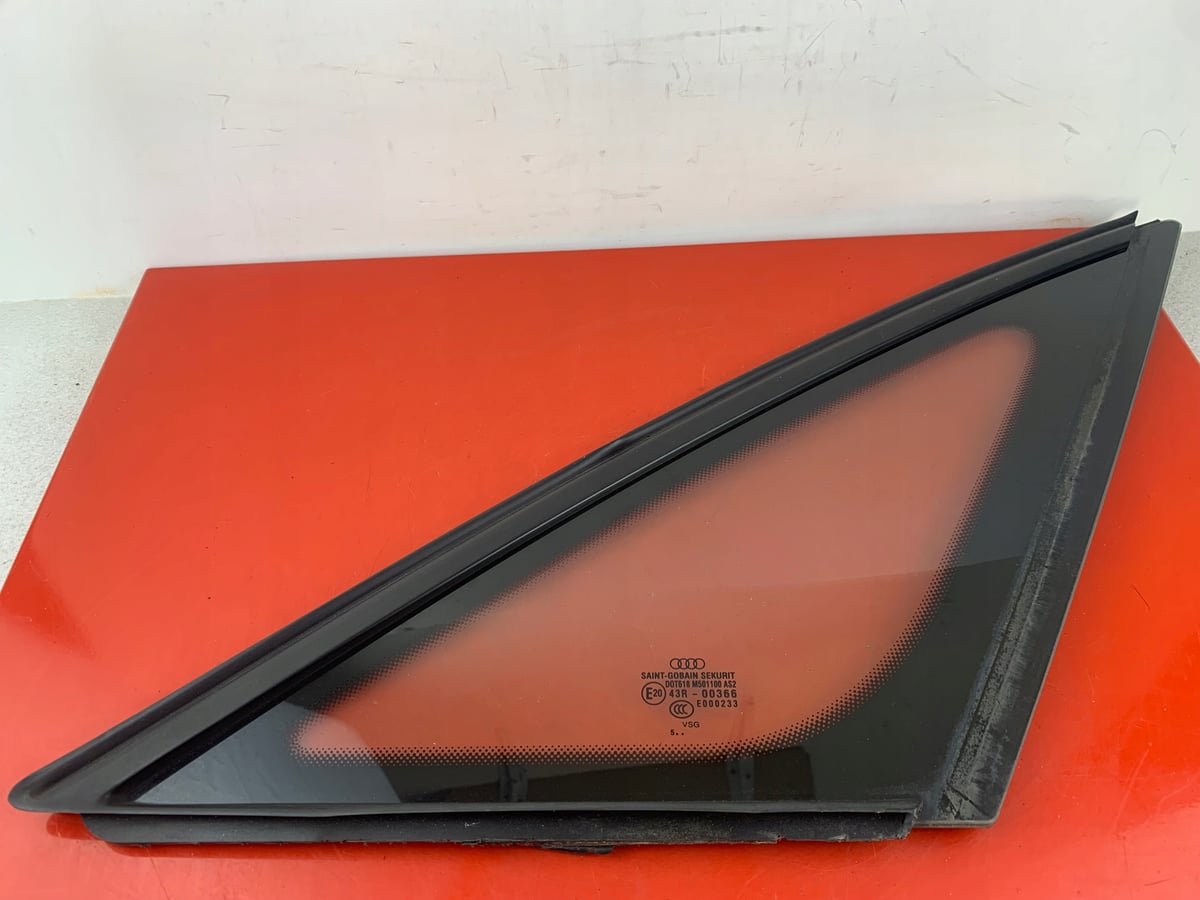 Audi A8 D3 2003-2010 Szyba prawa tył 4E0845300M