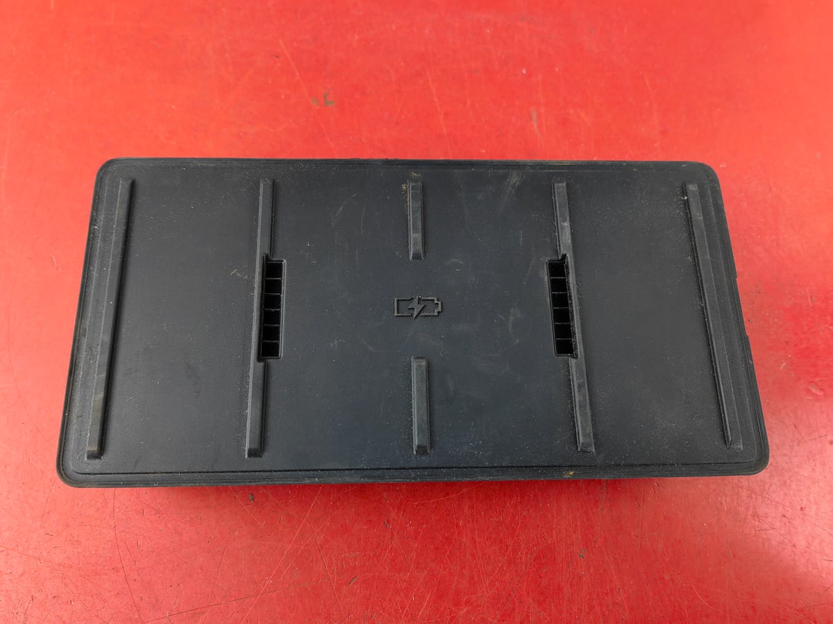 Audi A4 Ładowarka indukcyjna 85E035507 (2)