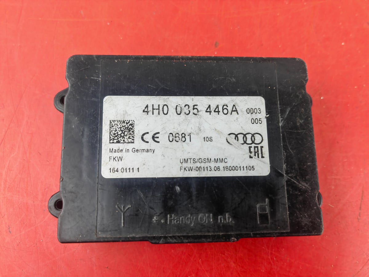 Audi A6 Wzmaczniacz antenowy 4H0035446A (1)