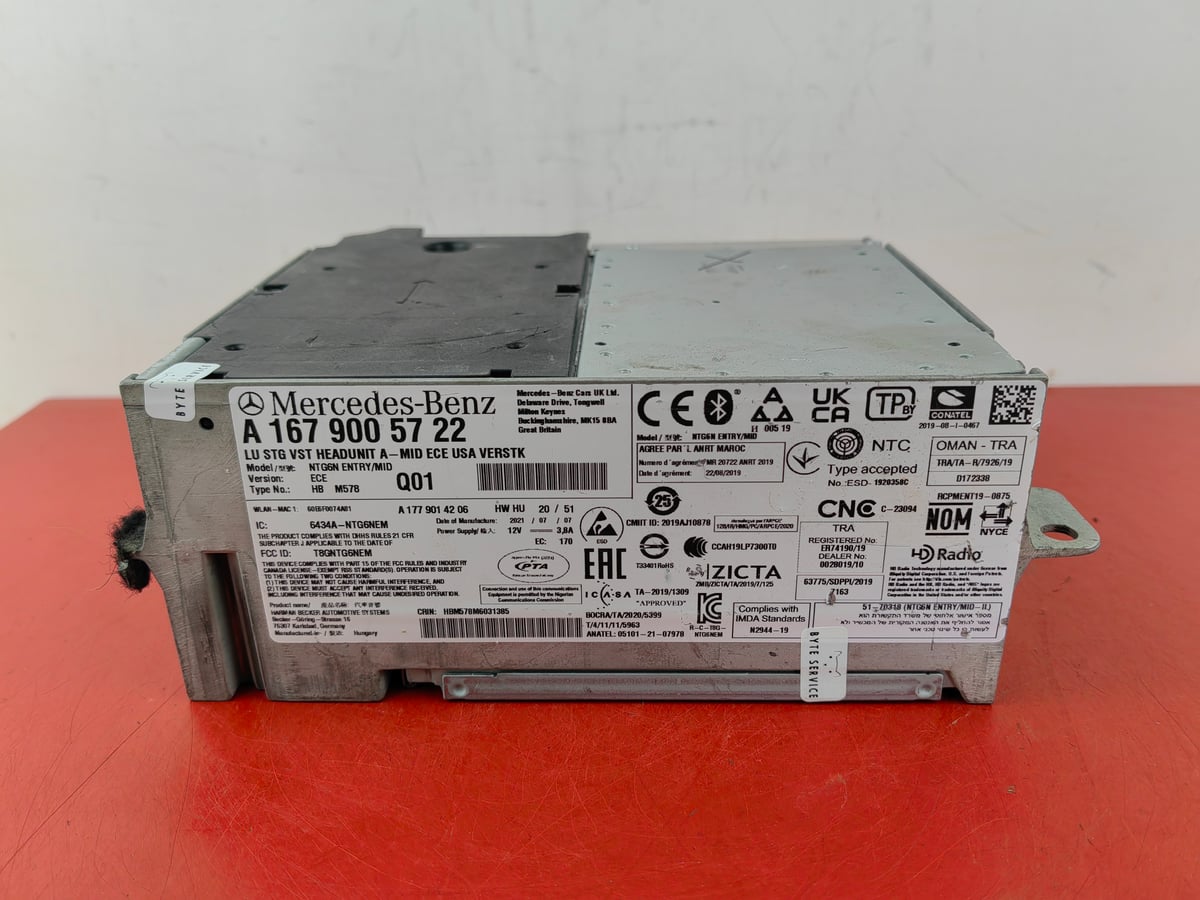 Mercedes-Benz Multimedia NTG6 MID ECE USA VERSTK A1679005722 Uszkodz.