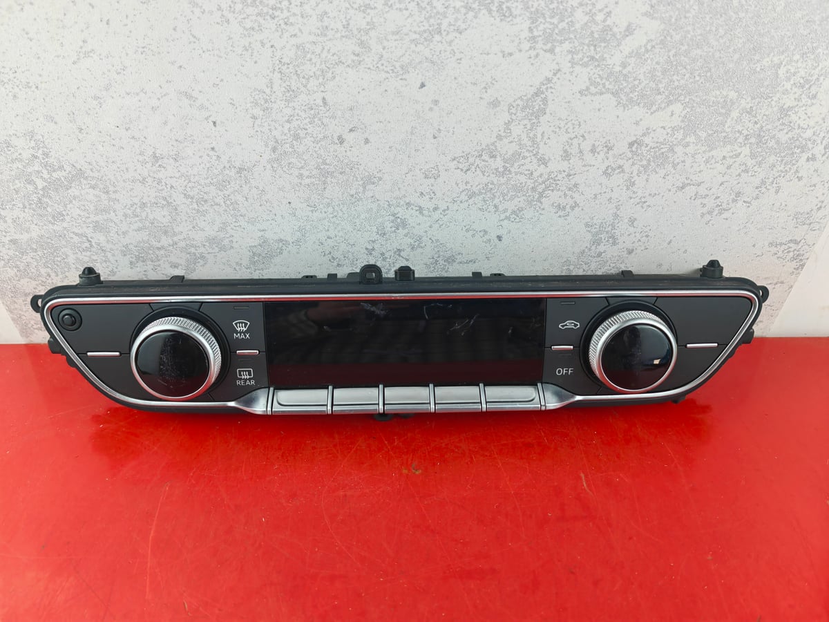 AUDI A4 Panel klimatyzacij 8W0820043AN (6)