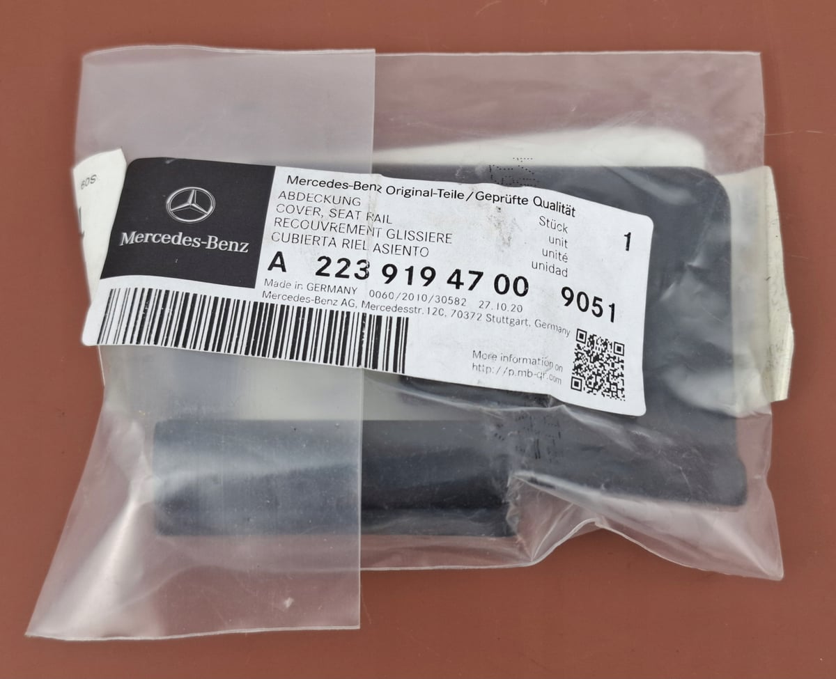 Mercedes-Benz W223 Osłona szyny siedzenia A2239194700