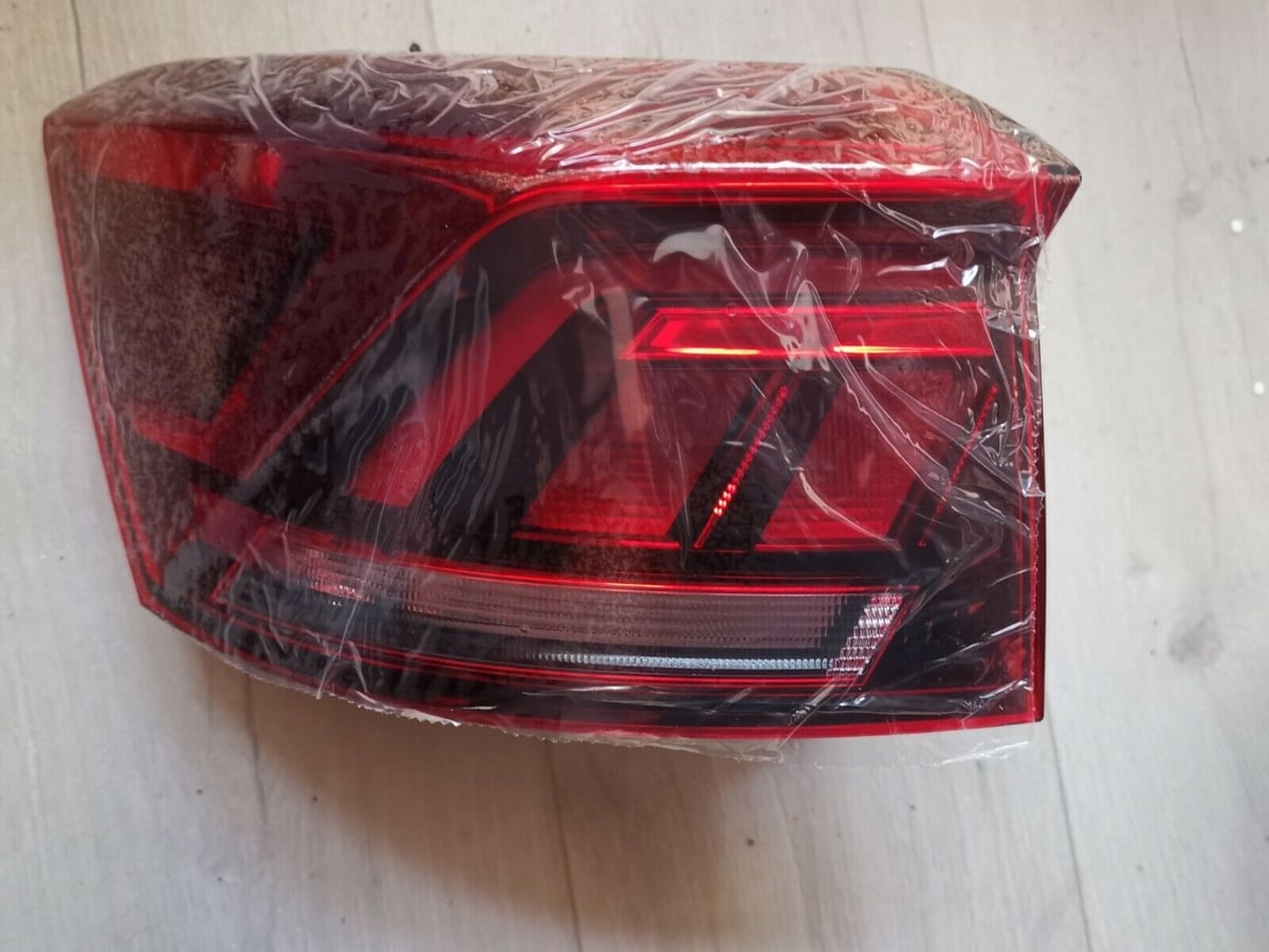 Lampa tył lewa VW T-roc 2GC945095C