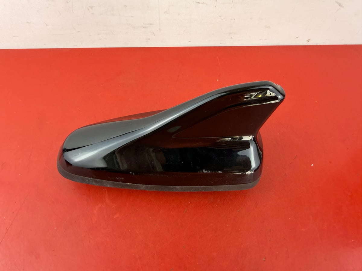 VW Volkswagen Golf VIII Antena dachowa 5WA035507E