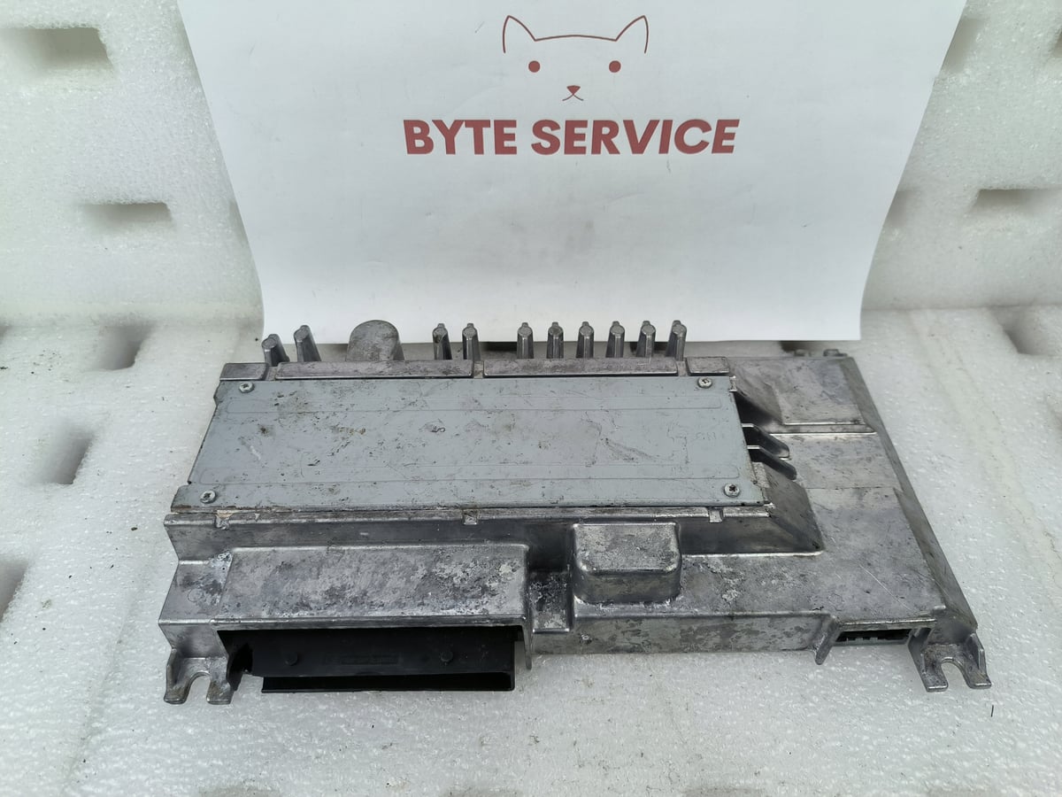 VOLKSWAGEN TOUAREG III WZMACNIACZ DYNAUDIO 3Q0035466E