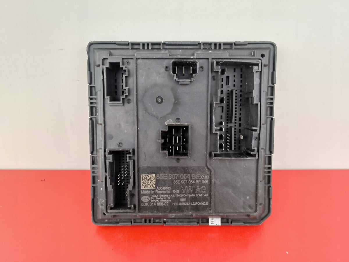 Audi OE Moduł / Sterownik komfortu BCM 85E907064BE