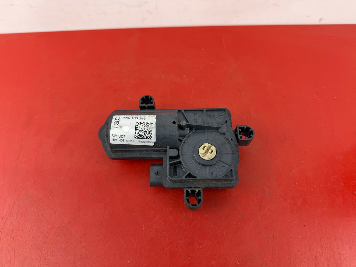 Audi OE Nastawnik klapy wydechu 4N0133246