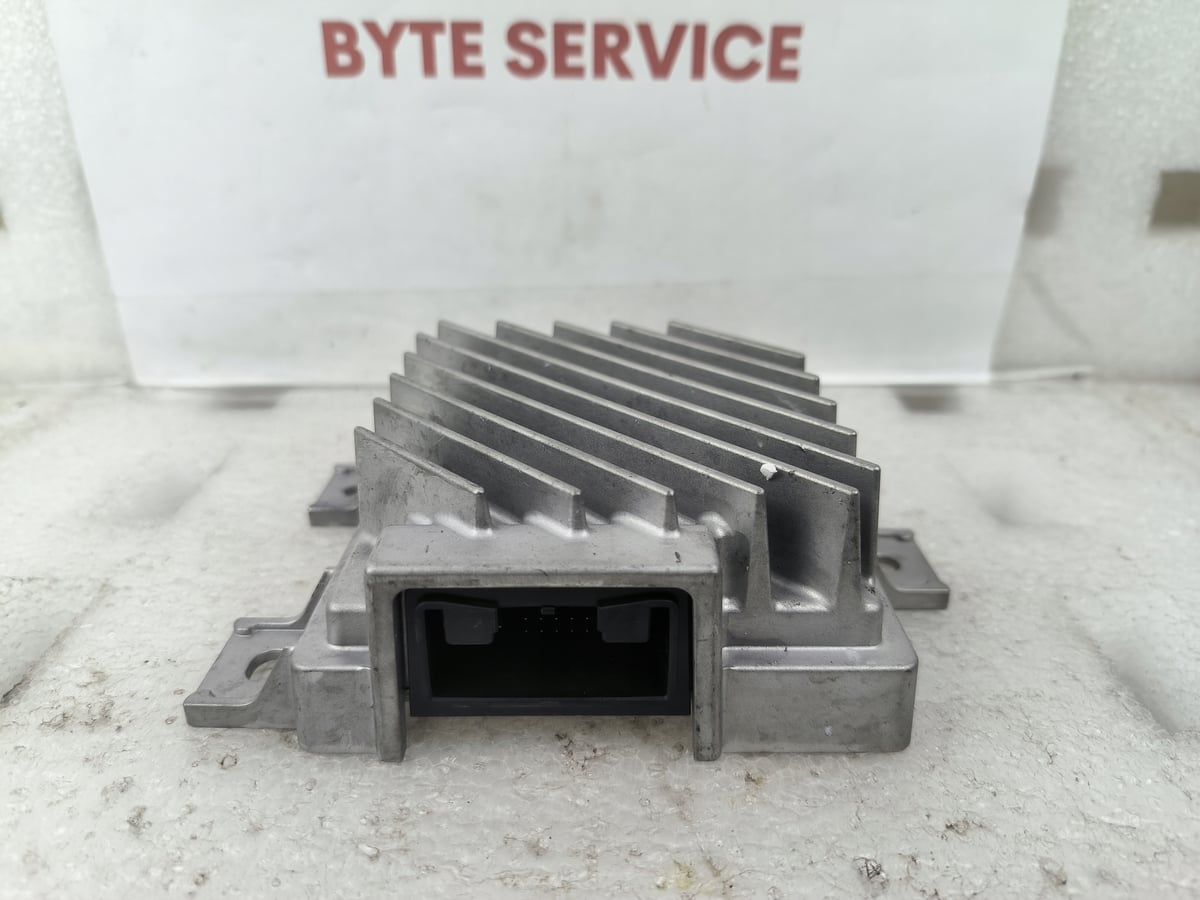 AUDI A3 S3 WZMACNIACZ AUDIO 85E035223