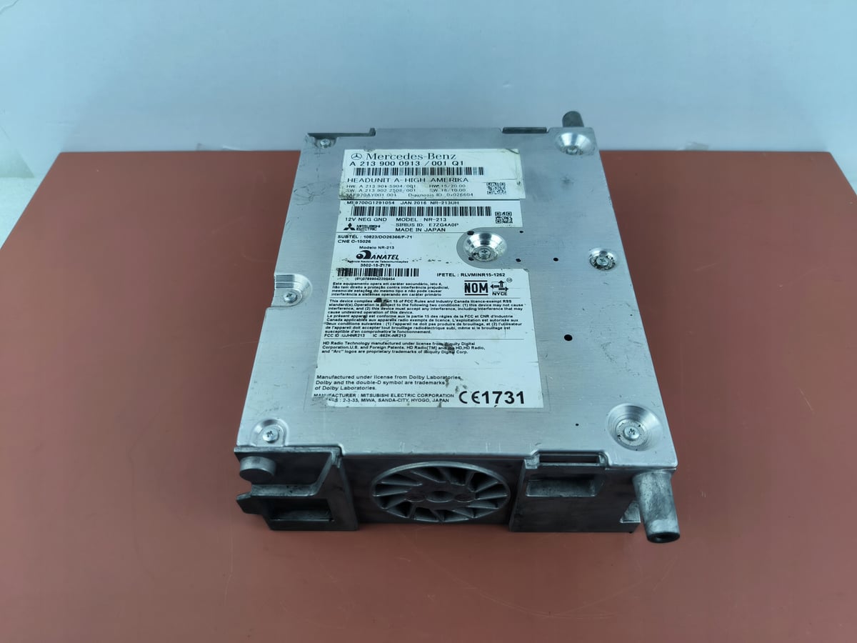 Mercedes-Benz Radio Nawigacja Multimedia NR-213 HIGH Amerika A2139000913