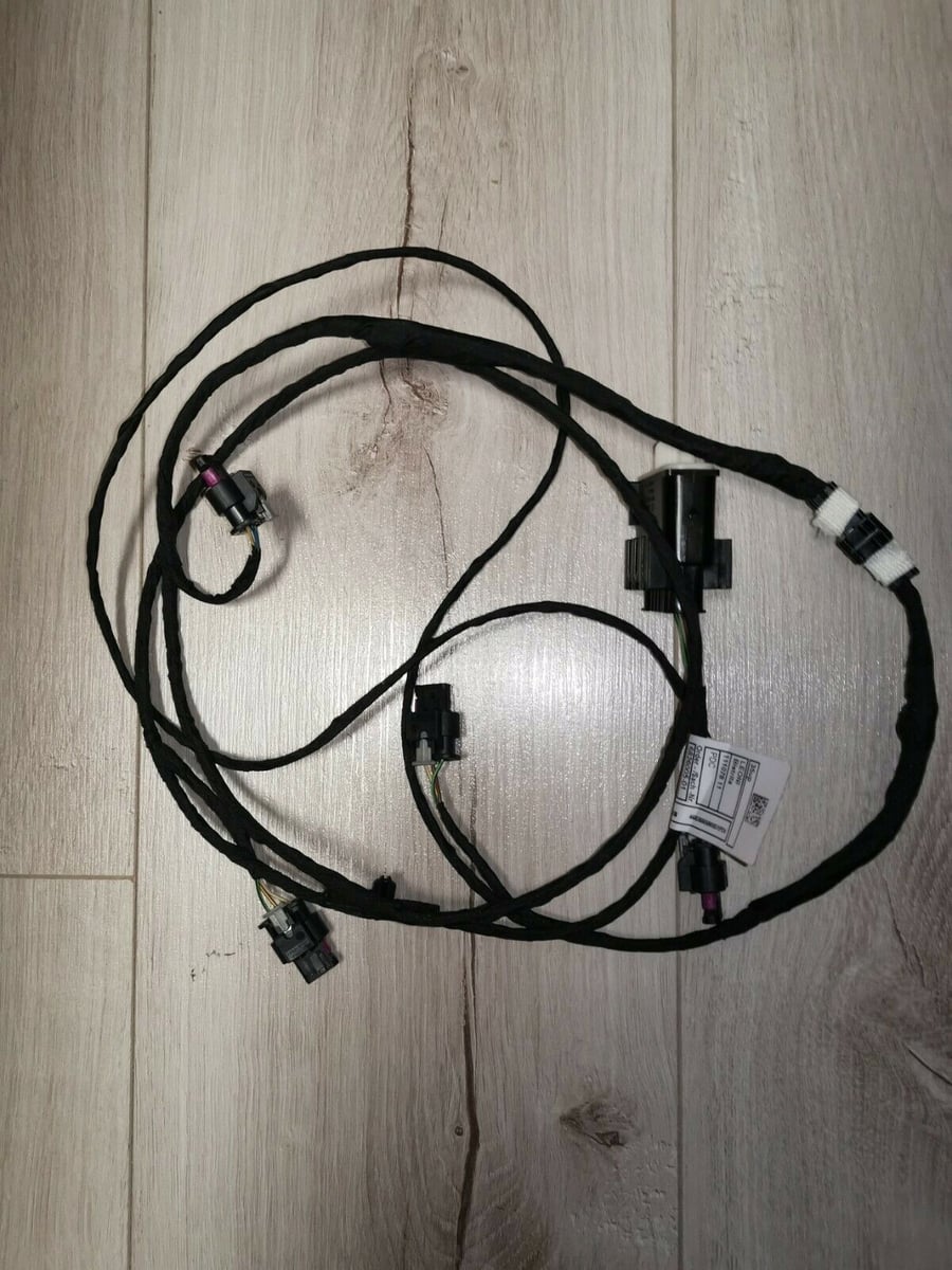 BMW Seria 5 F90 G30 M5 Wiązka przewodów 6826005