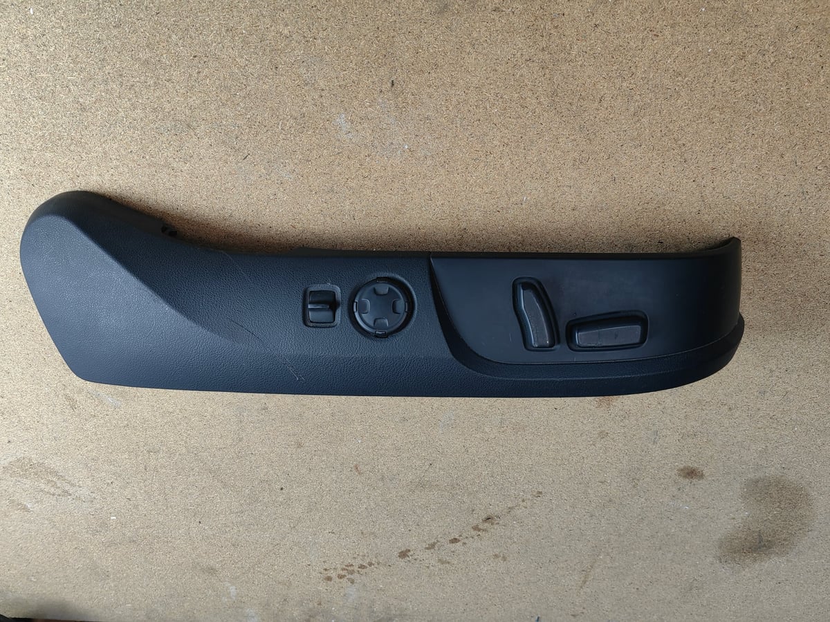 AUDI A8 Osłona wewnętrza samochodu 4E0959766B 4E0959778C 4E0881326