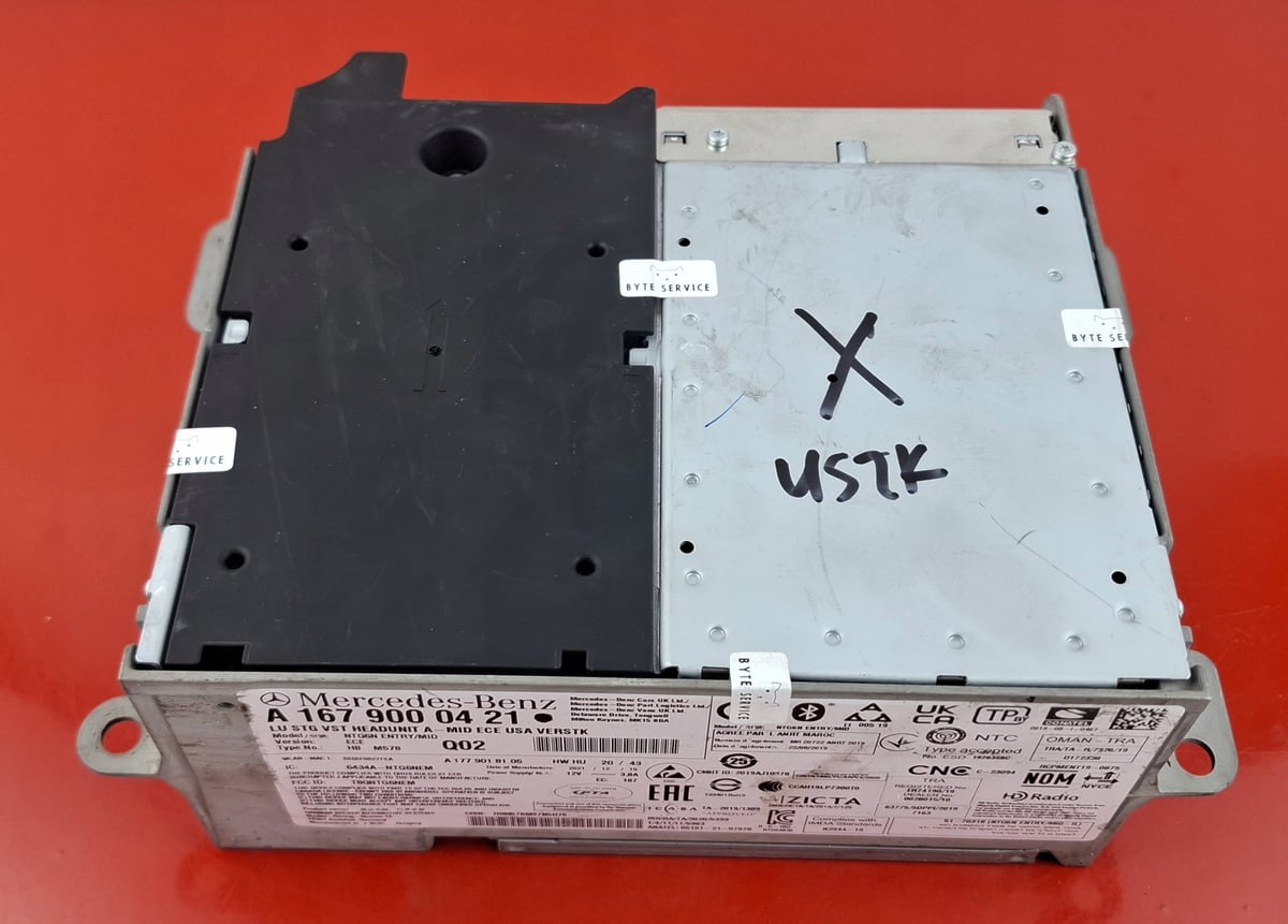 Mercedes-Benz OE Multimedia NTG6 MID ECE USA VERSTK A1679000421 Uszkodzony