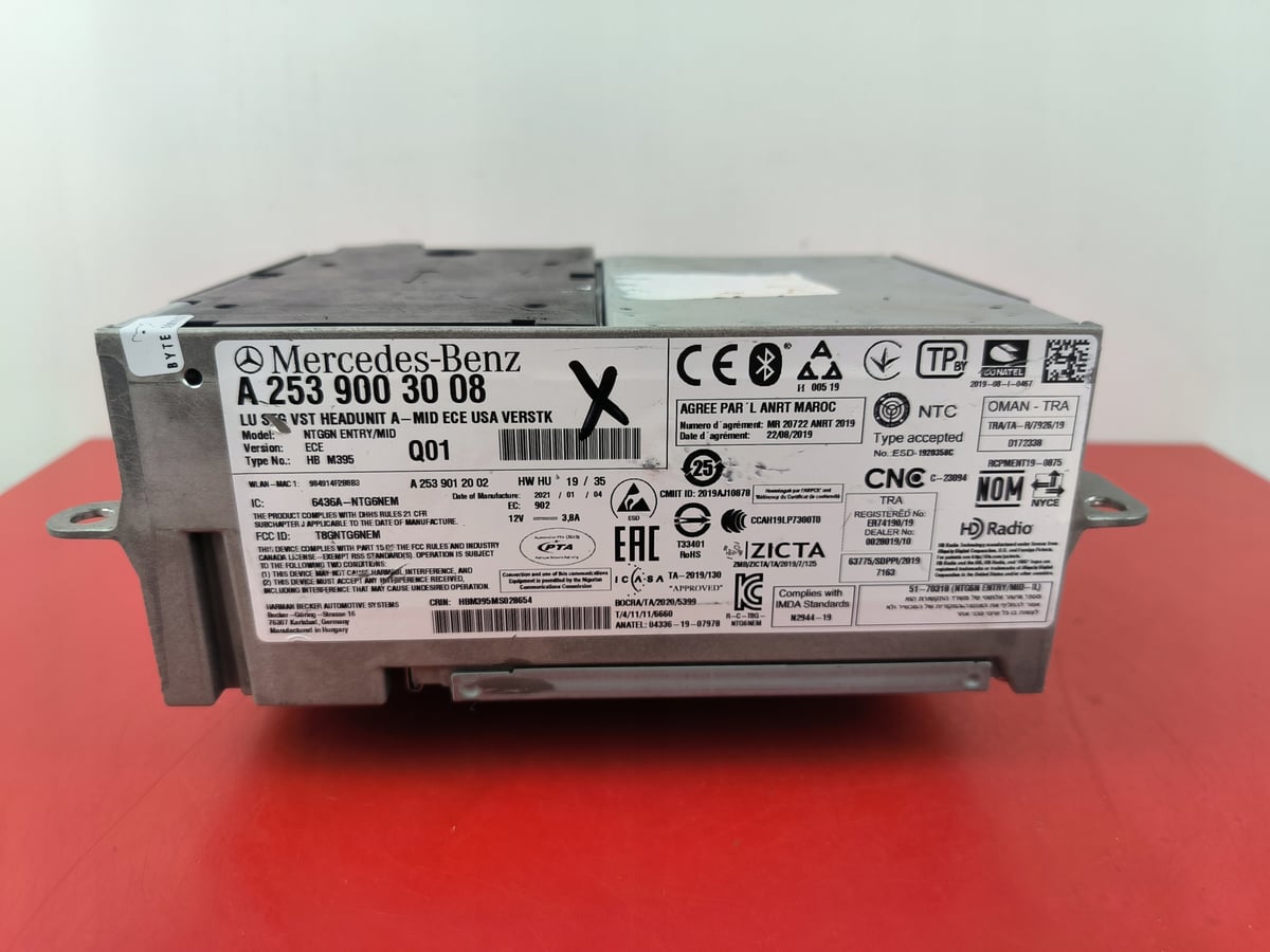 Mercedes-Benz W253 Multimedia NTG6 MID ECE USA A2539003008 Uszkodzony