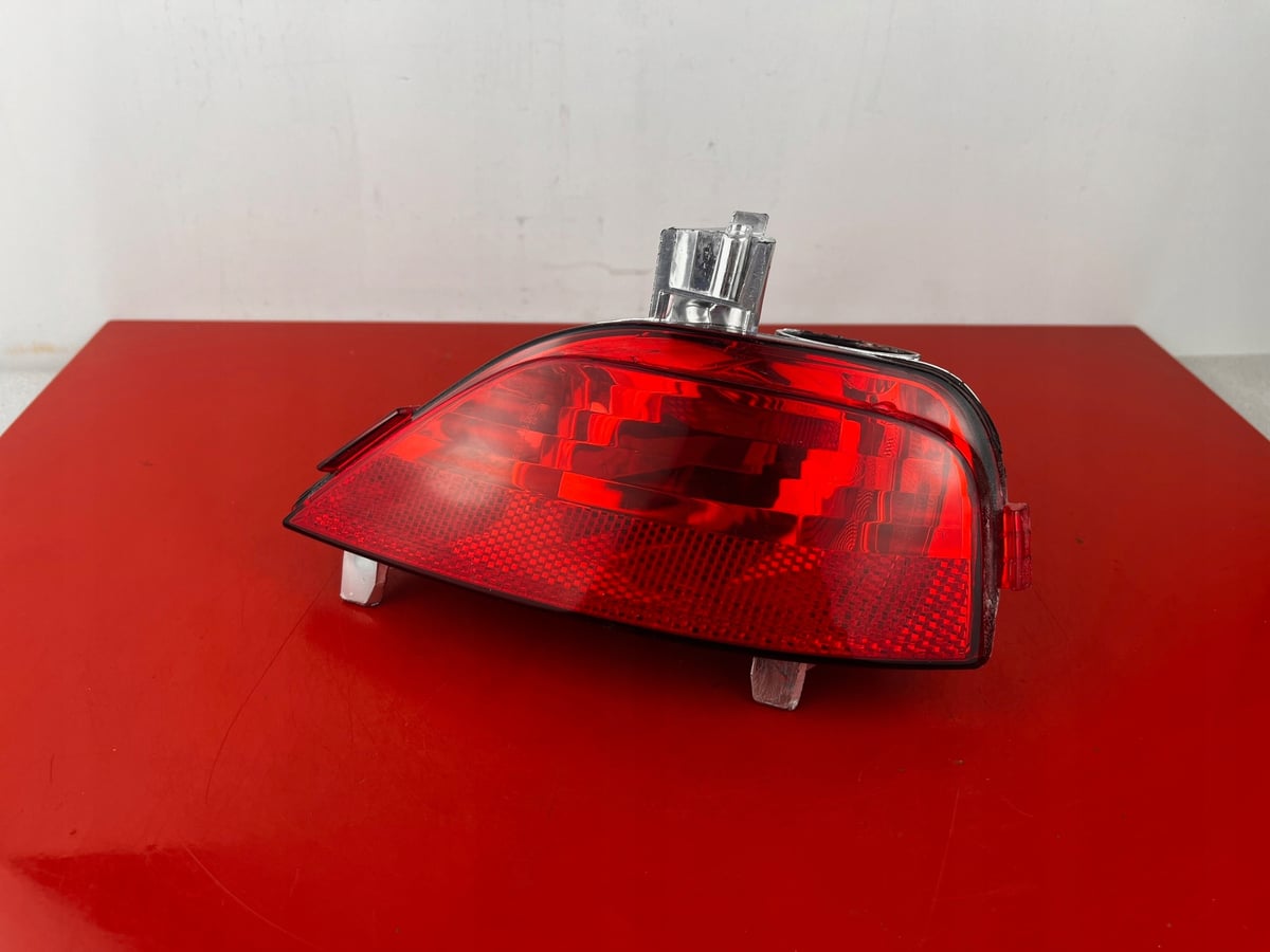 Renault megane III lampa przeciwmgielna tył prawa 265859405R