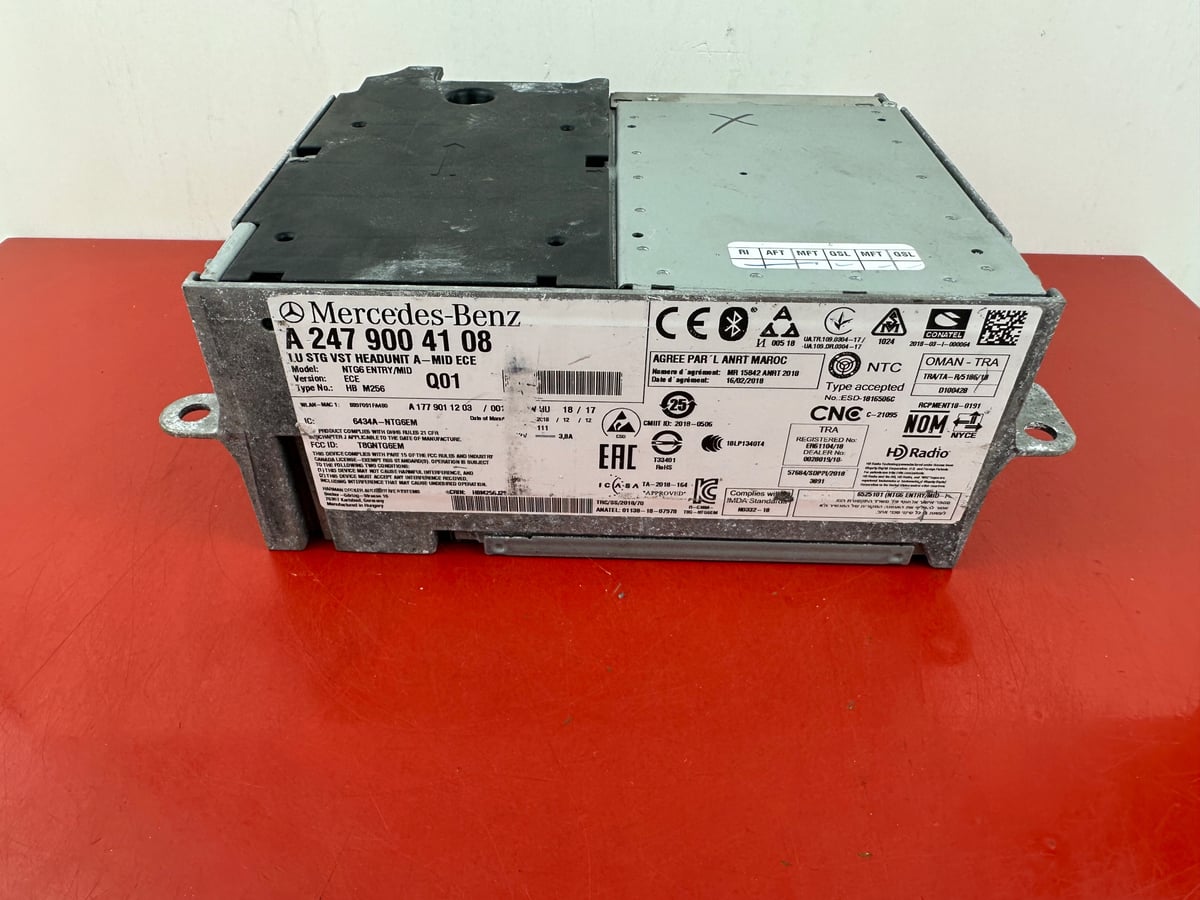 Mercedes-Benz OE A2479004108 Uszkodzony