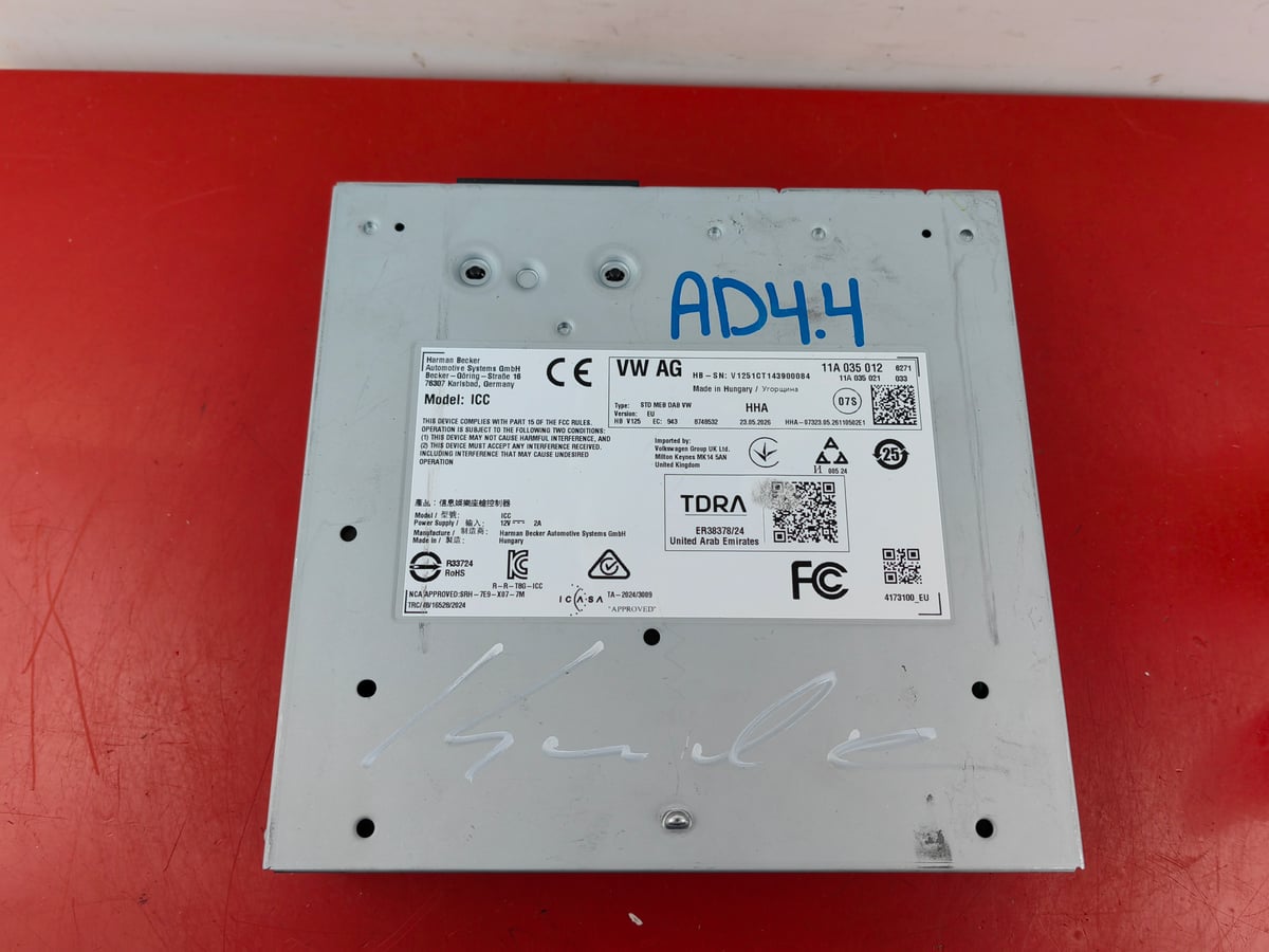 Volkswagen stacja multimedialna STD MEB DAB VW  11A035012 (AD4.4)