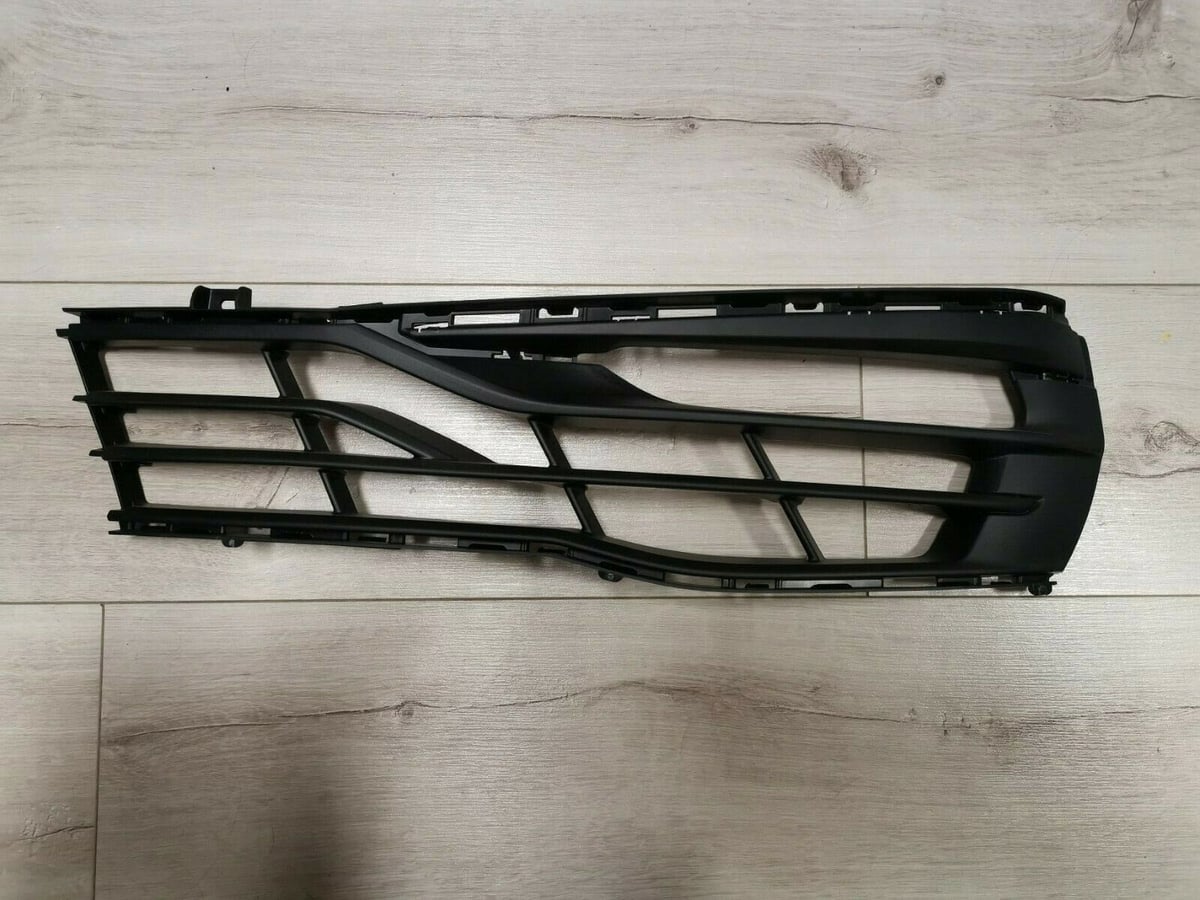 Kratka zderzaka BMW G32 7415587 L