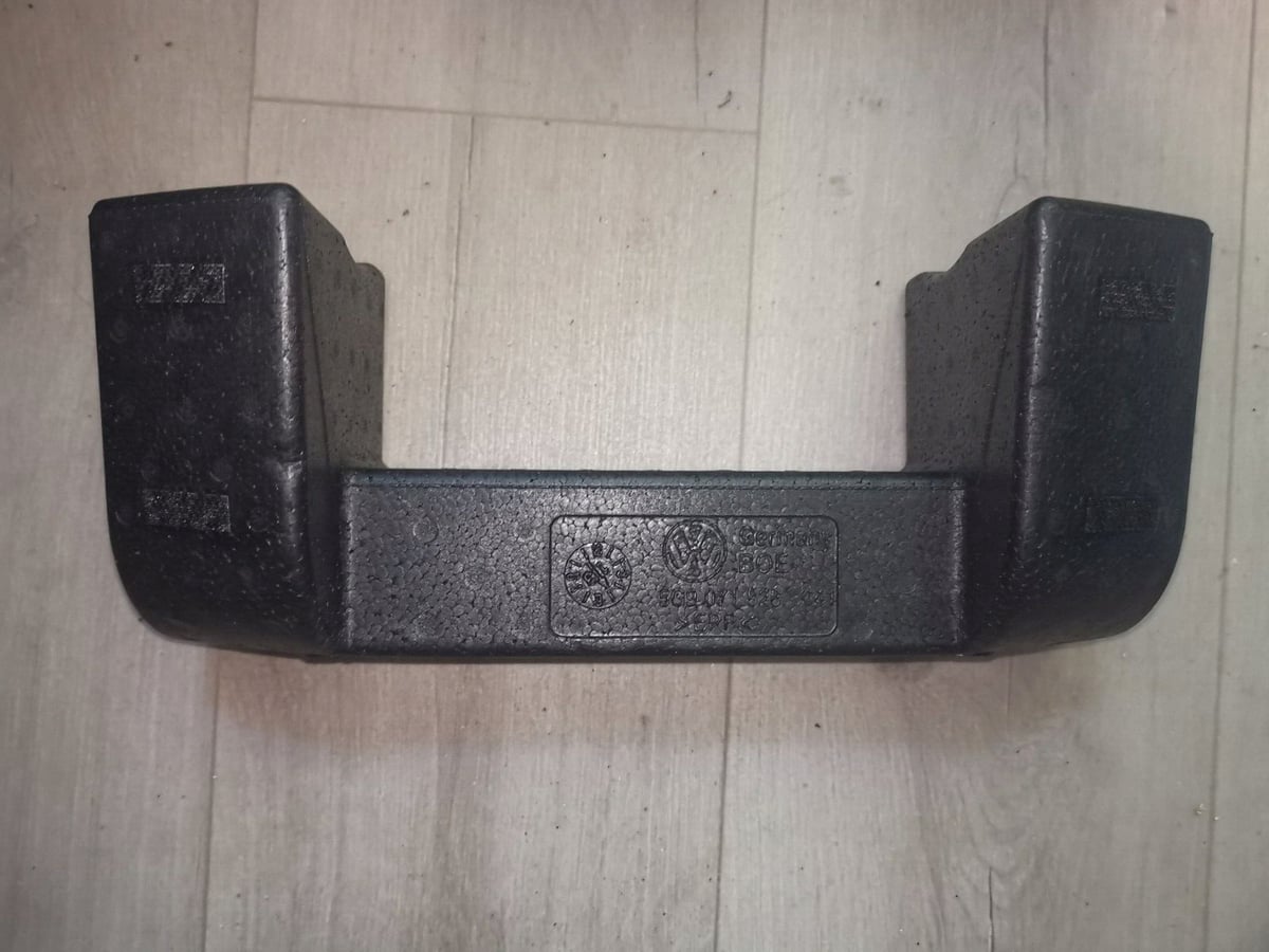 Wypełnienie do bagażnika Volkswagen 5G9071828