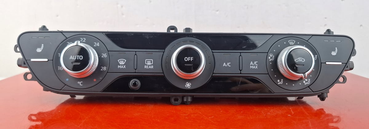 Audi A4 B9 Panel klimatyzacji 8W0820043BG