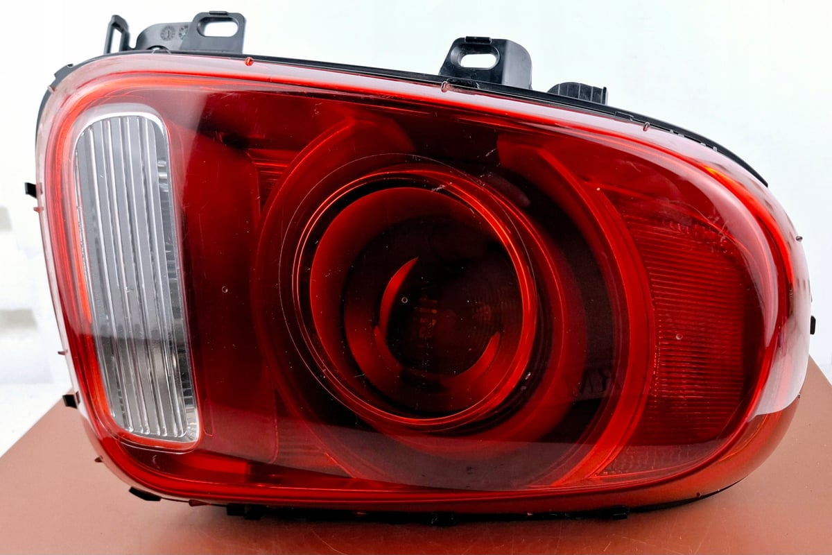 Mini COOPER LAMPA F60 LAMPA Prawa Tylna EUROPA F03636500L