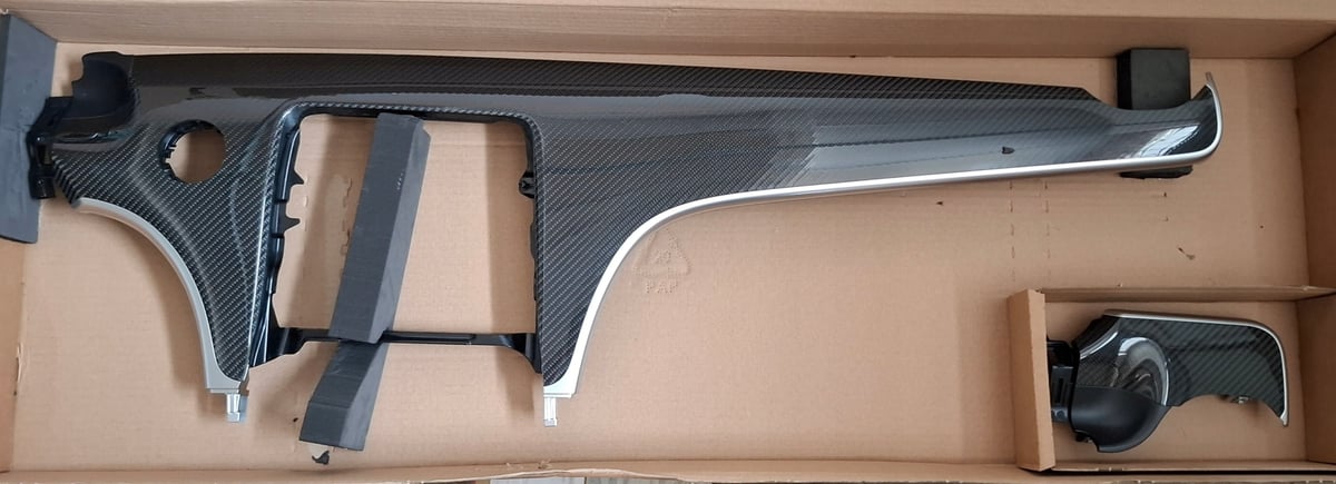 Mercedes-Benz C W206 Ozdobna listwa wykończeniowa A2066805204