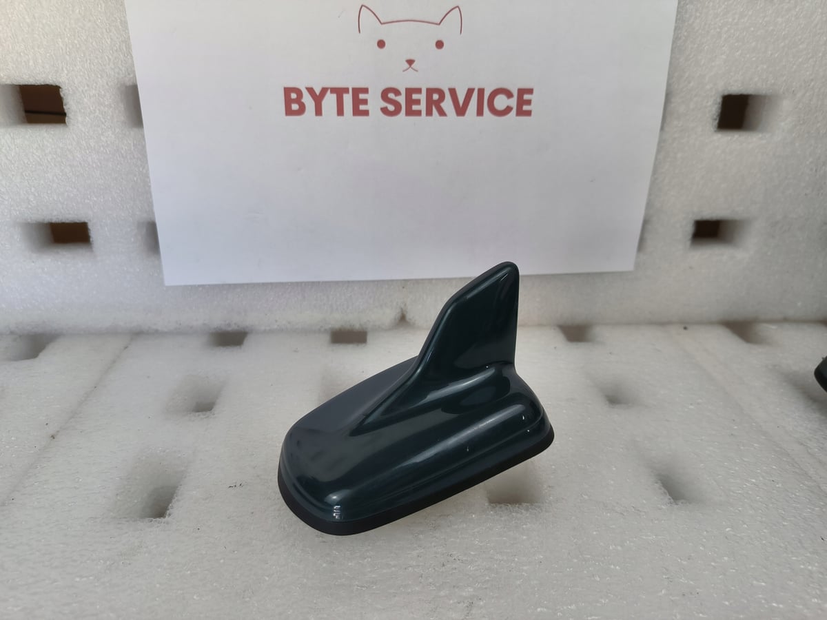 Antena dachowa Audi 4N0035503J Kolor X6P