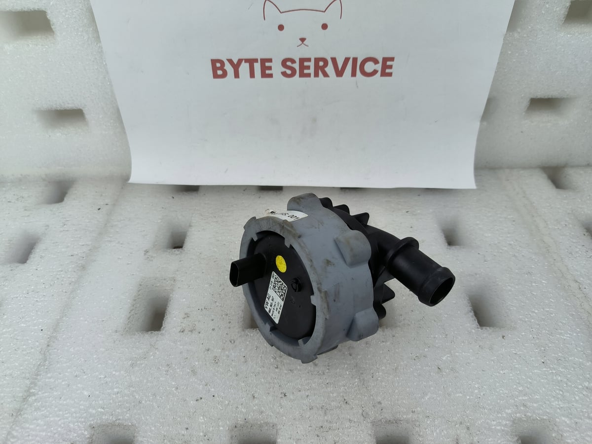 Audi VW Seat Skoda POMPA WODY 06R965567