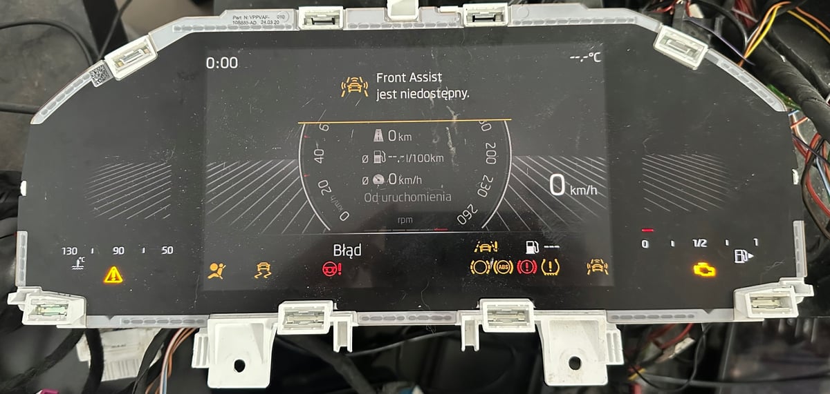 SKODA Fabia Kamiq Licznik Zegary Prędkościomierz LCD 654920310 ID 6904