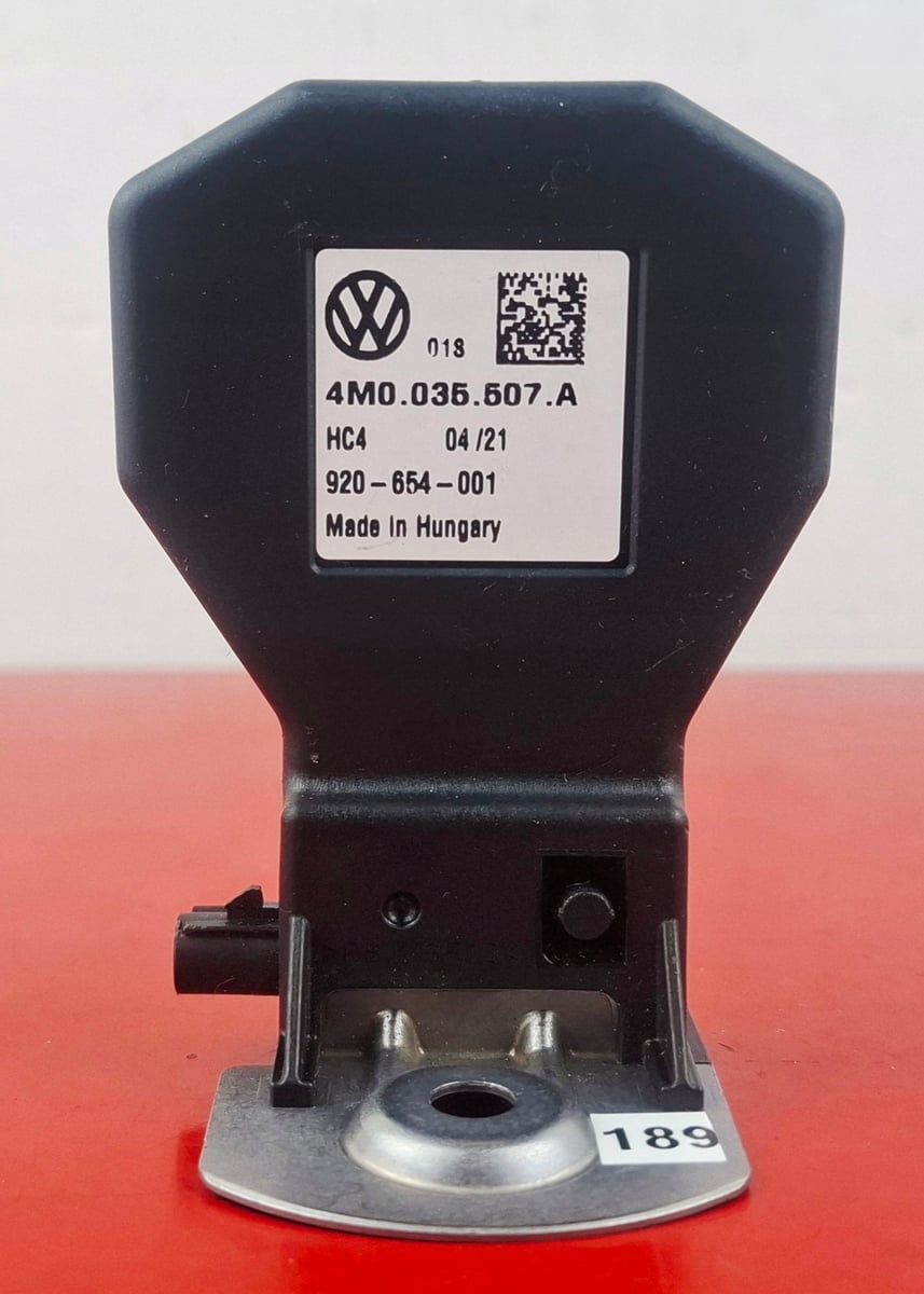 Audi OE Antena telefonu / Wzmacniacz anteny 4M0035607A